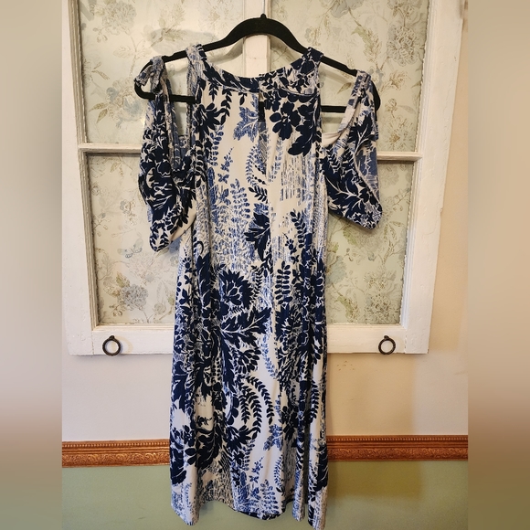 Cold shoulder dress, sz 10 - Picture 2 of 2